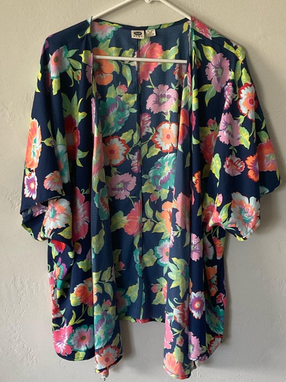 NWOT Roxy Navy Floral Open Kimono Top